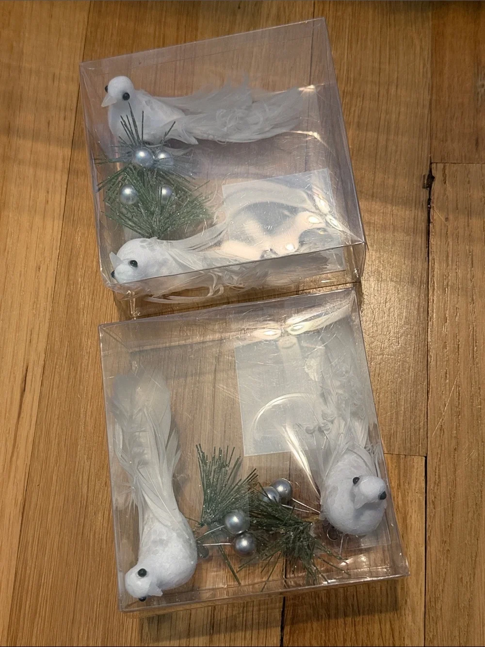 NIB Bundle of 2 - White Decorative Feather Bird Clips 4pcs Total 🕊️